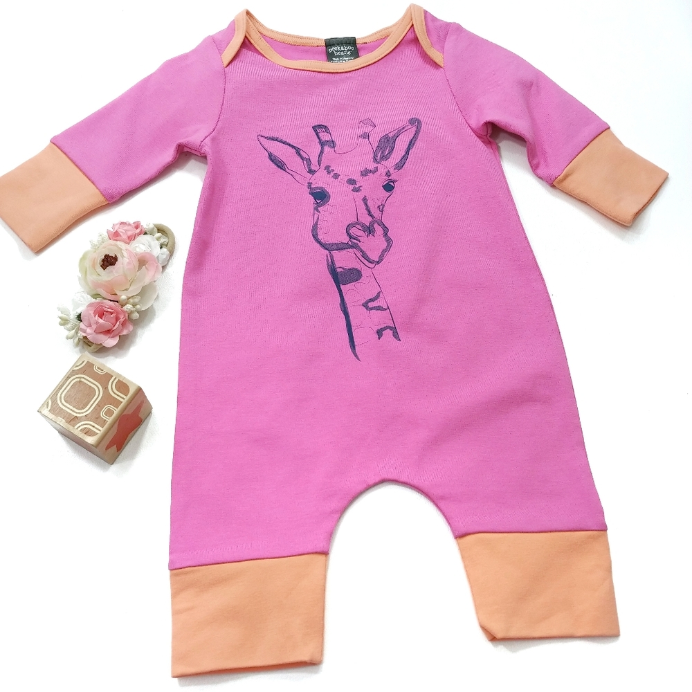 Adorable Giraffe "Jumpsie" Size 3-6 Months